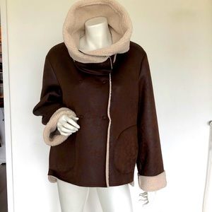 Tensione faux shearling jacket in brown with big collar size M, Made in Italy!